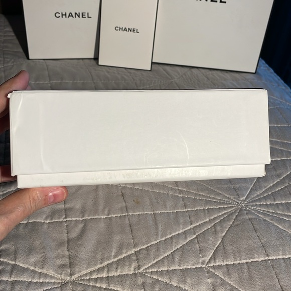 Chanel Box - Picture 7 of 12
